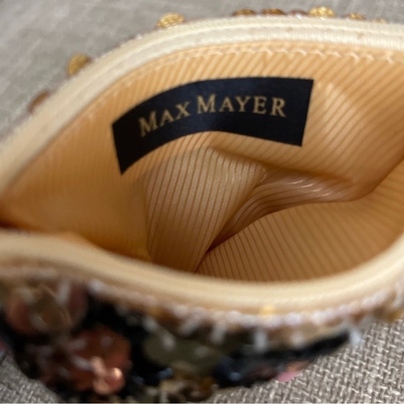 NWT Stocking Stuffer Bundle! earrings,coin purse, wristlet, & fuzzy socks - Picture 8 of 8